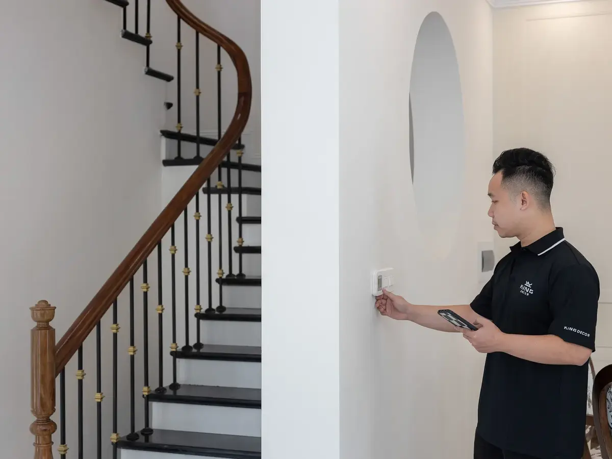 Home comfort advisor helping a homeowner plan seasonal service